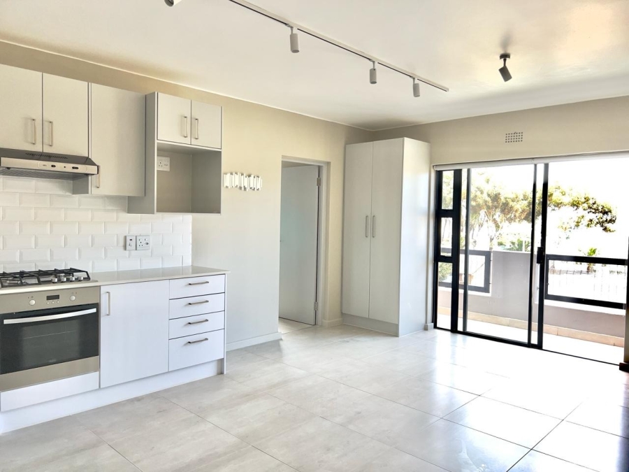 1 Bedroom Property for Sale in Table View Western Cape